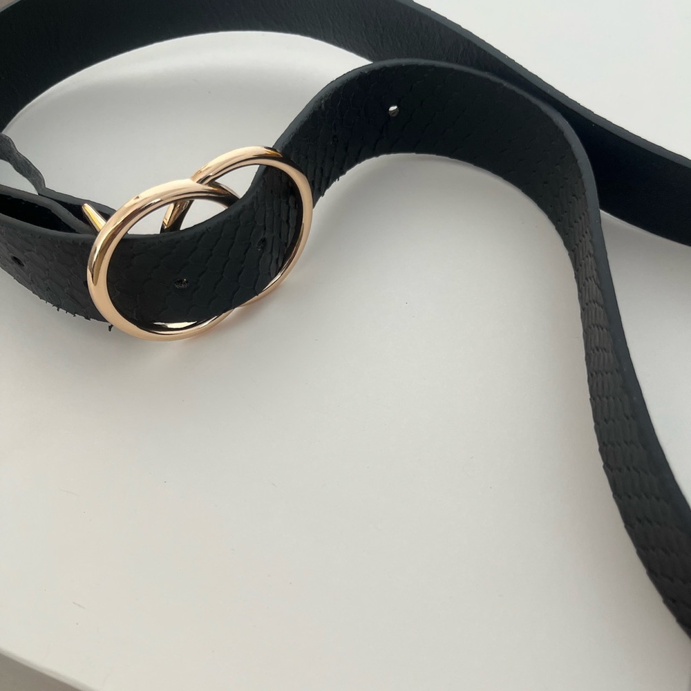 Medium Black Snake Skin Faux Leather Belt